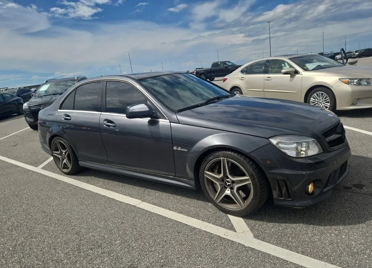 Used 2009 Mercedes-Benz C 63 AMG Sedan image 6