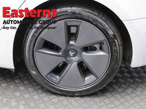 Used 2023 Tesla Model 3 Standard Range RWD image 8