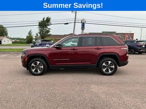 Used 2024 Jeep Grand Cherokee Limited 4xe AWD/4WD image 4