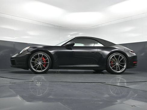 Certified 2020 Porsche 911 Carrera 4 AWD/4WD image 24