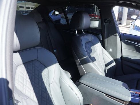 Used 2022 BMW 530e w/ M Sport Package image 17