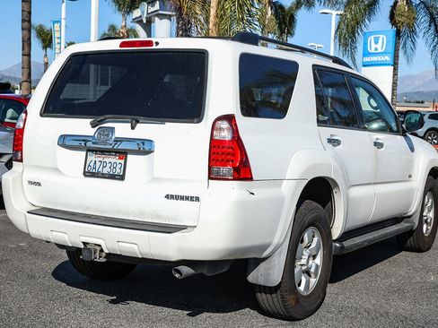 Used 2007 Toyota 4Runner SR5 image 7