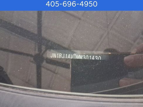 Used 2021 Nissan Rogue Sport S image 18