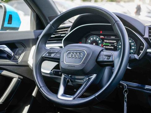 Used 2022 Audi Q3 2.0T Premium w/ Black Optic Sport Package image 15