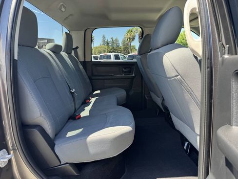 Used 2015 RAM 2500 Tradesman w/ Chrome Appearance Group AWD/4WD image 21