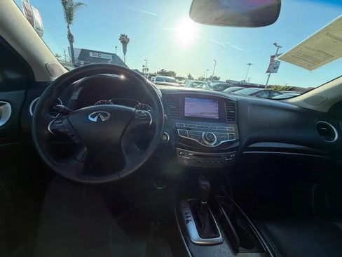 Used 2013 INFINITI JX35 FWD w/ Premium Pkg image 6