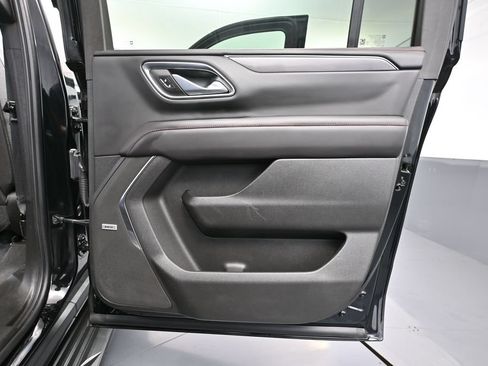 Used 2023 Chevrolet Suburban RST AWD/4WD image 40