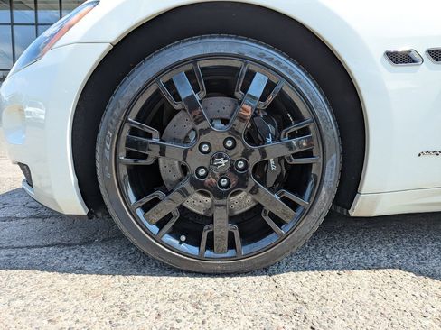 Used 2013 Maserati GranTurismo Convertible RWD image 49