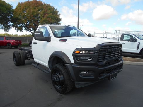 Used 2025 RAM 5500 Tradesman AWD/4WD image 7