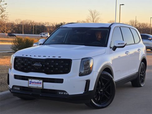 Used 2021 Kia Telluride SX w/ Nightfall Edition Package image 2