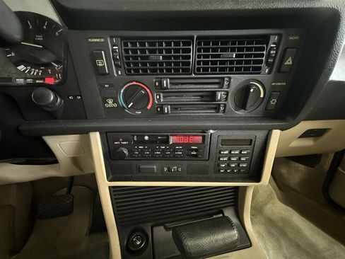 Used 1987 BMW 635CSi Coupe image 23