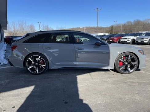 Used 2021 Audi RS 6 w/ Carbon Optic Package image 4