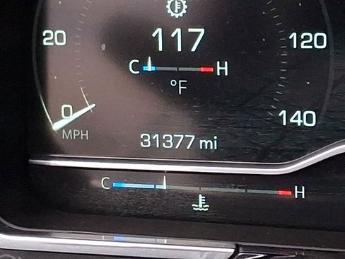 Used 2024 GMC Sierra 3500 SLE w/ SLE Value Package image 21