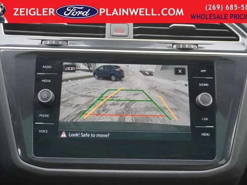 Used 2024 Volkswagen Tiguan SE image 19