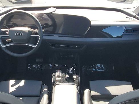New 2025 Audi Q6 e-tron Premium Plus image 15
