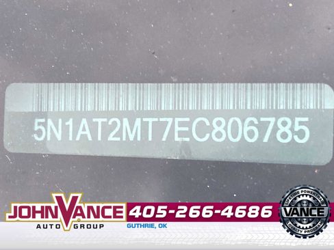 Used 2014 Nissan Rogue SV w/ SV Premium Package FWD image 12