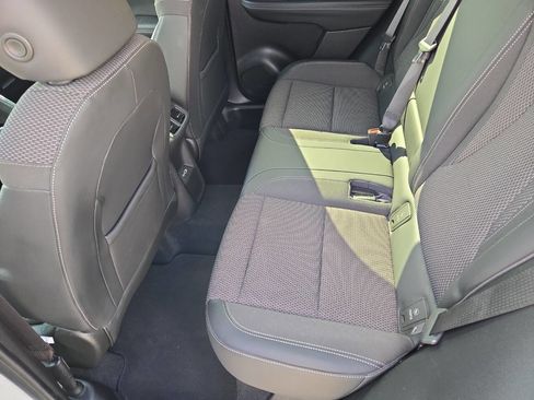 Used 2023 Buick Envision Preferred image 35