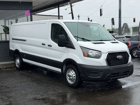 Used 2023 Ford Transit 250 Low Roof AWD image 3