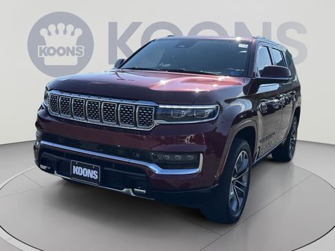 Used 2022 Jeep Grand Wagoneer Series III w/ Rear Seat Video Group 1 AWD/4WD image 5