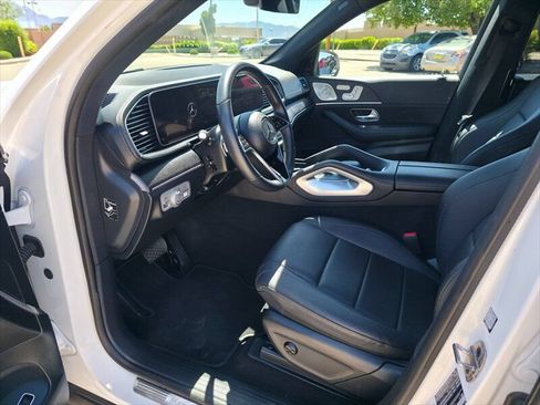 Used 2025 Mercedes-Benz GLS 450 4MATIC image 13