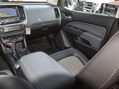 Used 2018 Chevrolet Colorado Z71 image 17