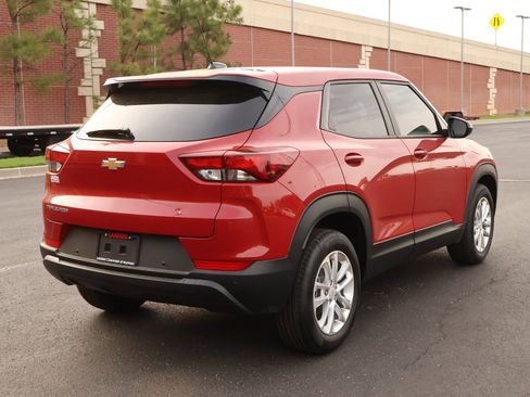 New 2026 Chevrolet TrailBlazer LS w/ LS Convenience Package FWD image 23