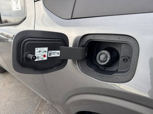 New 2025 Ford Maverick XL w/ Equipment Group 101A image 19