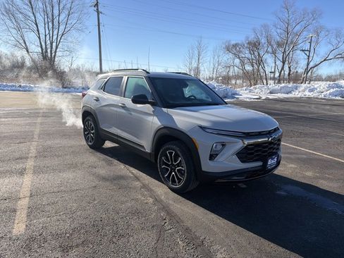 New 2026 Chevrolet TrailBlazer ACTIV w/ Convenience Package image 3