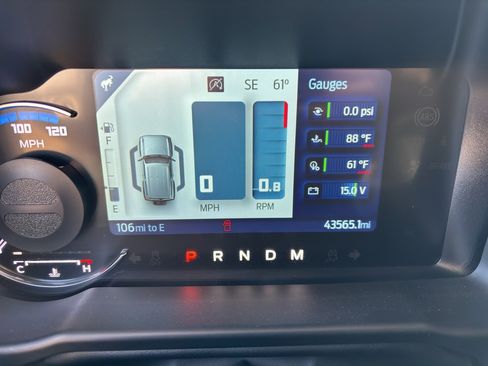 Used 2023 Ford Bronco Badlands image 27