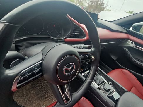 Used 2024 MAZDA MAZDA3 Hatchback w/Premium Plus Pkg AWD/4WD image 5