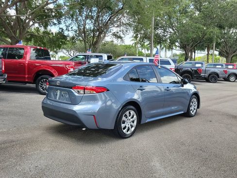 Used 2026 Toyota Corolla LE FWD image 3