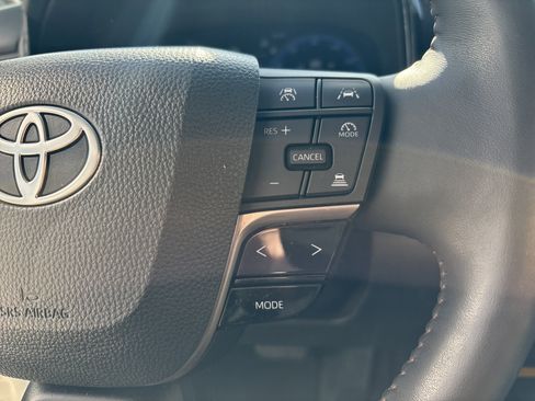 Used 2025 Toyota Camry XLE w/ Premium Plus Package image 19