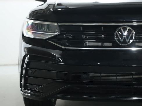 Certified 2023 Volkswagen Tiguan SE R-Line AWD/4WD image 6
