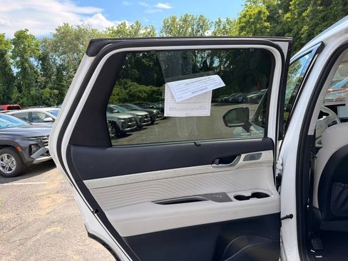 Certified 2024 Hyundai Palisade Calligraphy AWD/4WD image 47