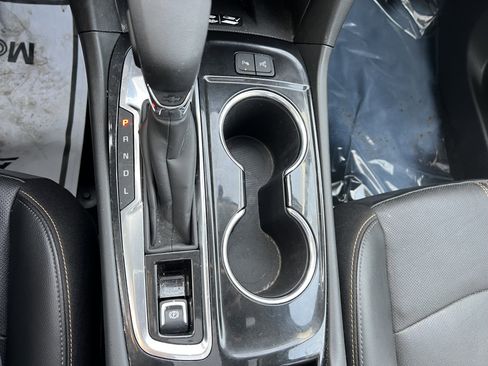 Used 2023 Chevrolet Equinox Premier image 28