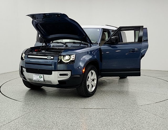 Used 2023 Land Rover Defender 110 S AWD/4WD image 9