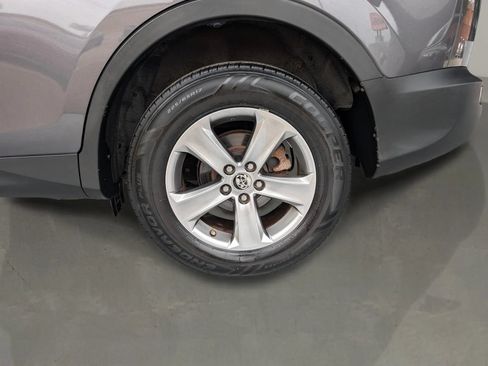 Used 2015 Toyota RAV4 XLE AWD/4WD image 10