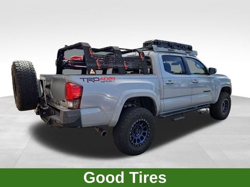 Used 2019 Toyota Tacoma TRD Sport image 5