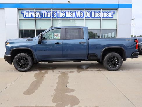 New 2026 Chevrolet Silverado 2500 LT w/ Trail Boss Package AWD/4WD image 7