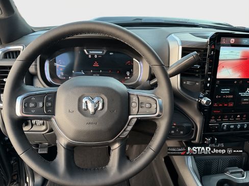 New 2026 RAM 2500 Laramie AWD/4WD image 15