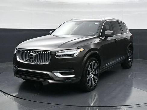 Used 2023 Volvo XC90 B6 Ultimate w/ Protection Package Premier AWD/4WD image 5