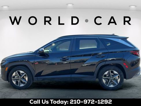 Certified 2025 Hyundai Tucson SEL FWD image 4