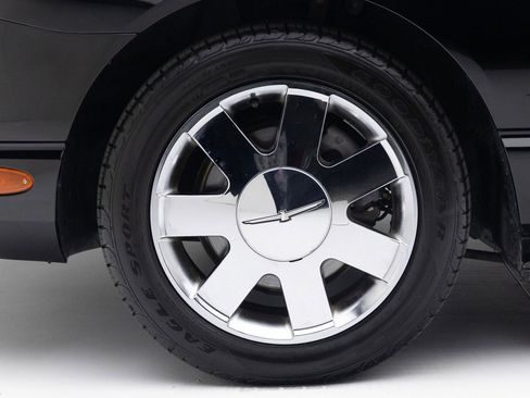 Used 2002 Ford Thunderbird image 15