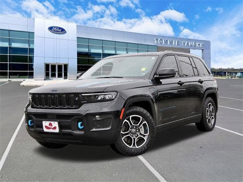 Used 2023 Jeep Grand Cherokee Trailhawk w/ Advanced Protech Group II image 1