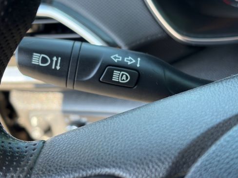 Used 2021 Chevrolet TrailBlazer LT w/ Convenience Package image 24