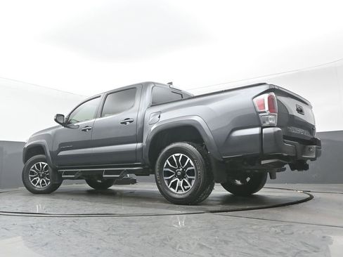Used 2022 Toyota Tacoma TRD Sport image 29