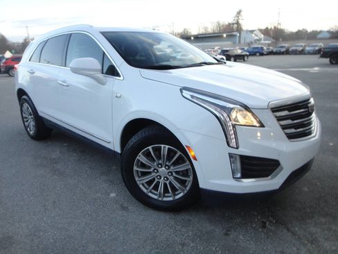 Used 2018 Cadillac XT5 Luxury w/ Driver Awareness Package image 3