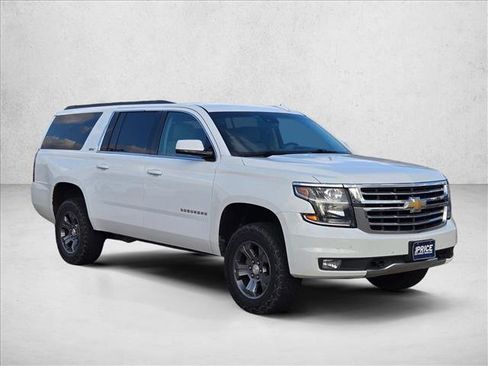 Used 2016 Chevrolet Suburban LT w/ Luxury Package image 3