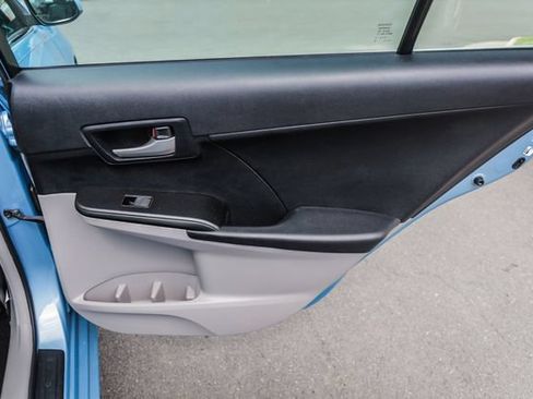 Used 2012 Toyota Camry LE FWD image 43