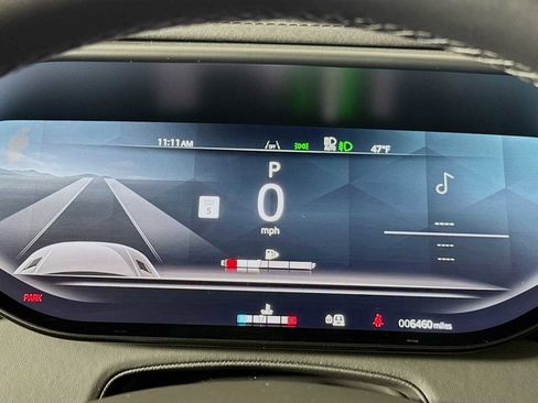 Used 2025 Land Rover Range Rover Sport SE image 12